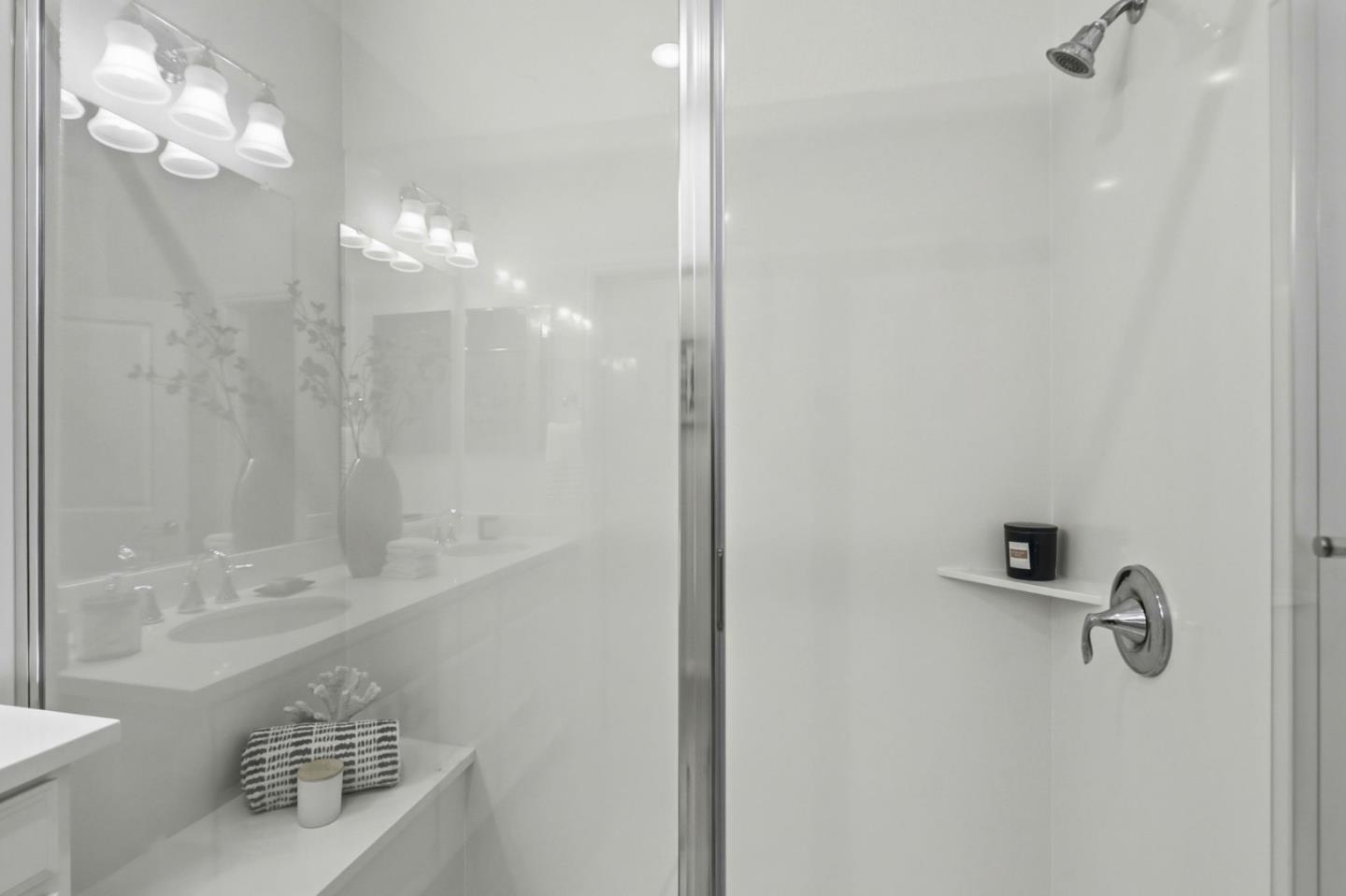 2580 Gimelli Way San Jose, CA 95133 - Photo 30 of 40 a bathroom with a shower