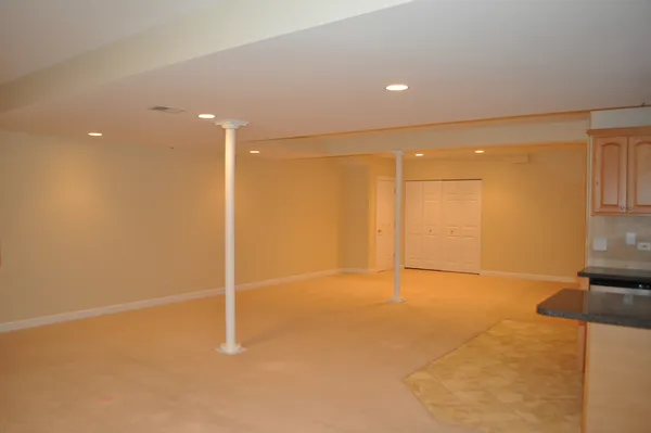 $4,500 | 452 Amherst Street, Palatine, IL 60074