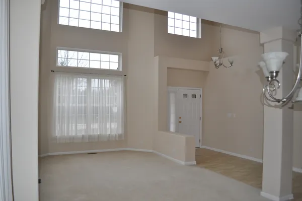 $4,500 | 452 Amherst Street, Palatine, IL 60074