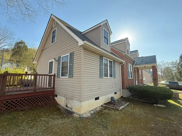 $149,000 | 1708 Midland Trail, Covington, VA 24426