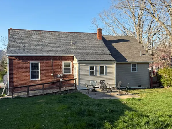 $149,000 | 1708 Midland Trail, Covington, VA 24426