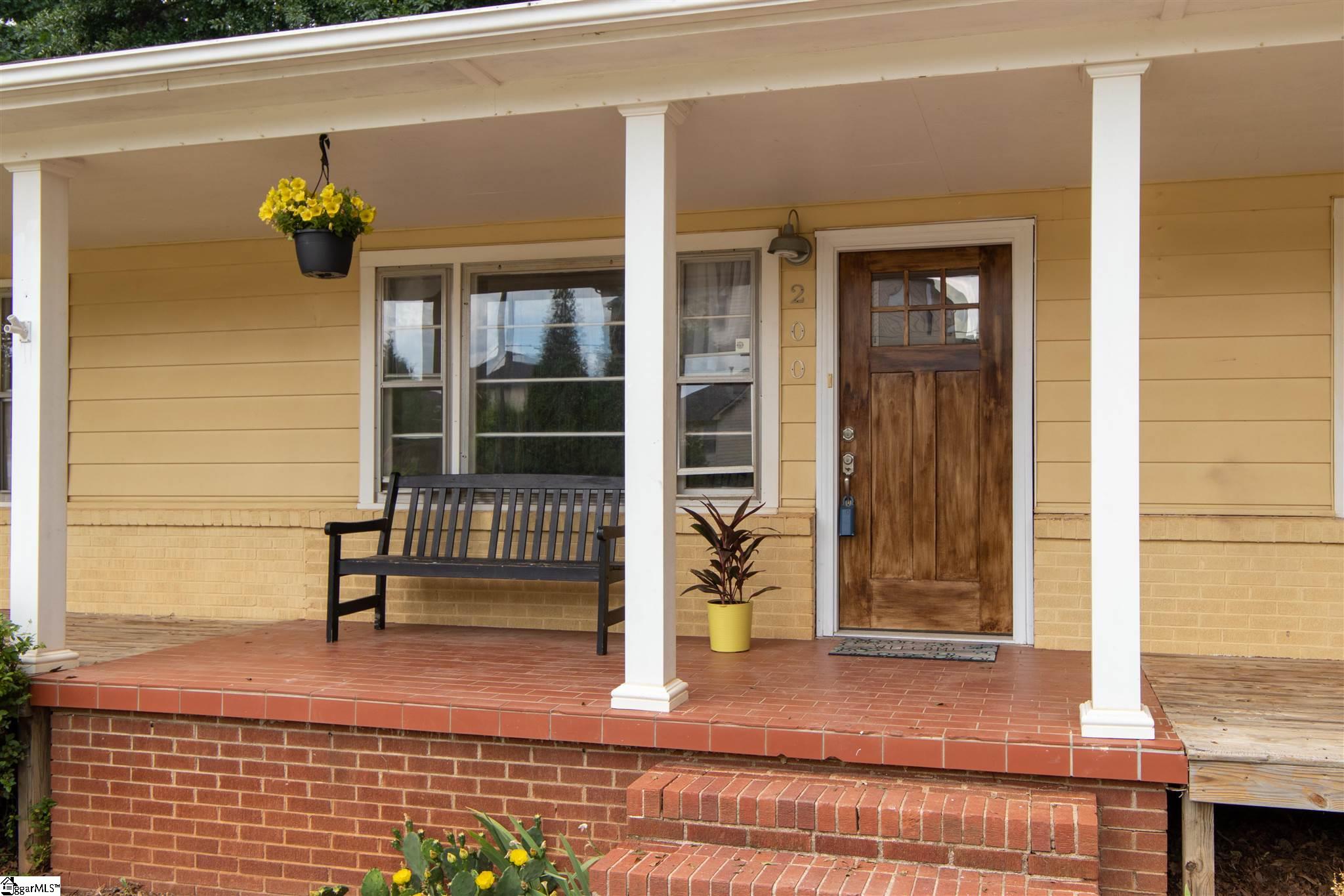 200 Vaughn Road Greer, SC 29651 - Photo 2 of 32 Gallery Image 2