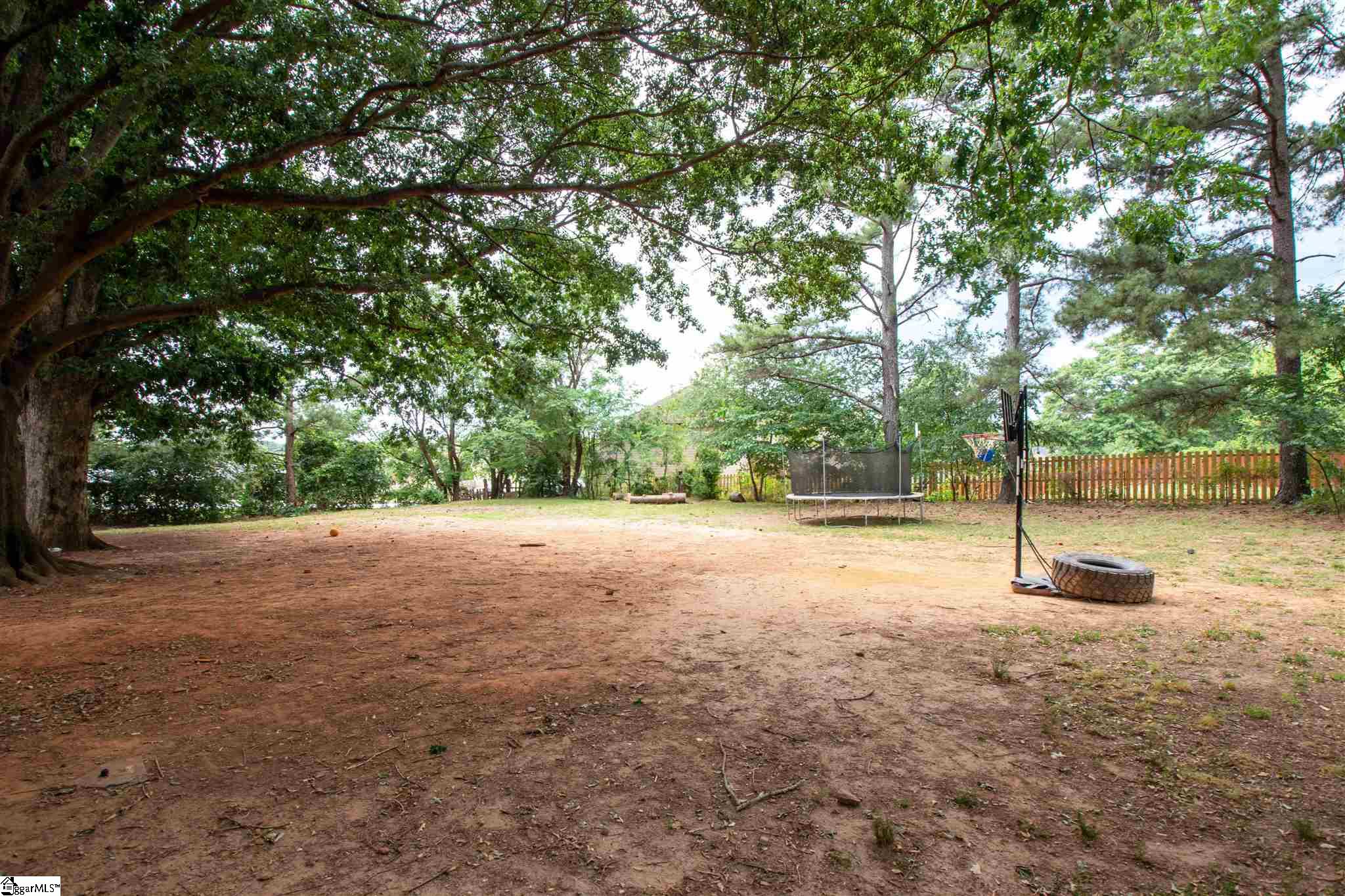 200 Vaughn Road Greer, SC 29651 - Photo 29 of 32 Gallery Image 29