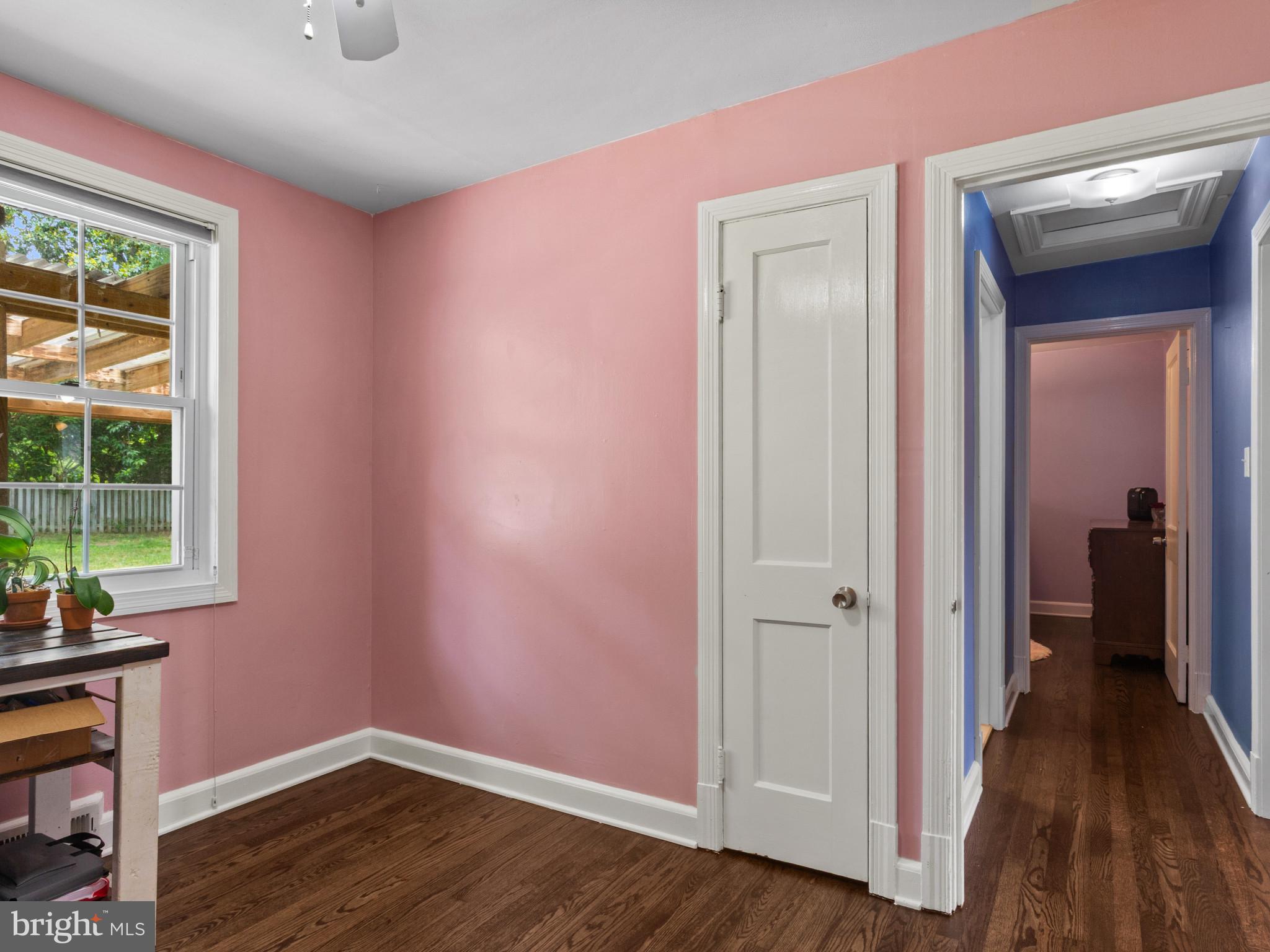 130 Southdown Road Edgewater, MD 21037 - Photo 21 of 37 Second bedroom