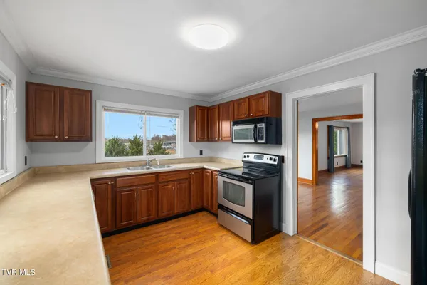 $449,000 | 144 Allison Road, Piney Flats, TN 37686