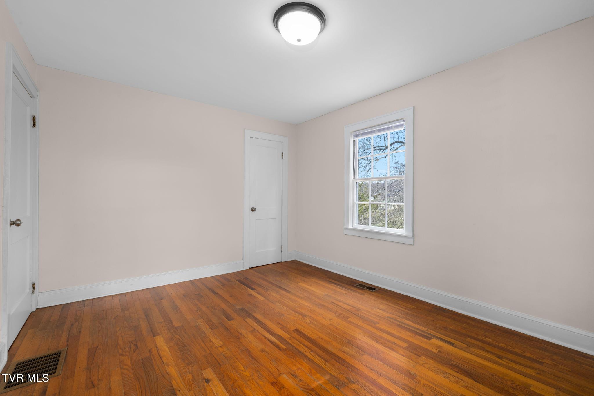 144 Allison Road Piney Flats, TN 37686 - Photo 27 of 55 IMG_7638