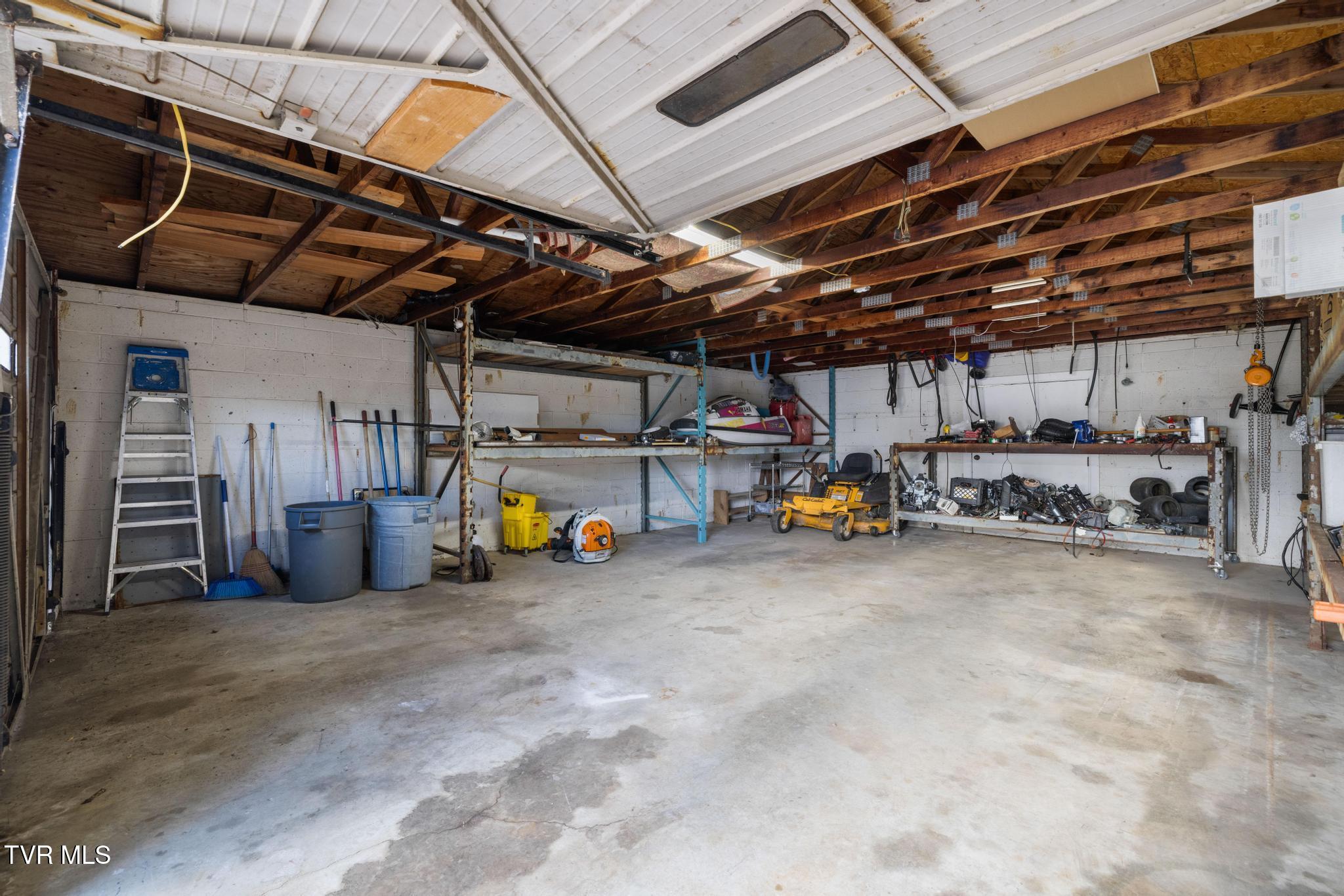 144 Allison Road Piney Flats, TN 37686 - Photo 33 of 55 IMG_7548