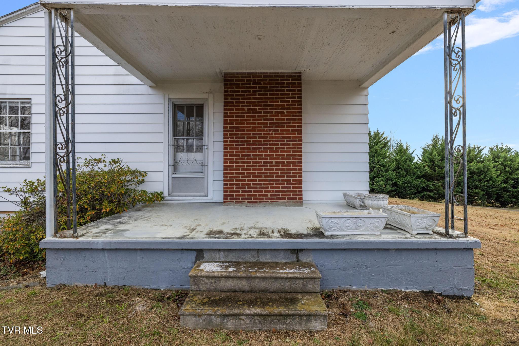 144 Allison Road Piney Flats, TN 37686 - Photo 36 of 55 IMG_7660