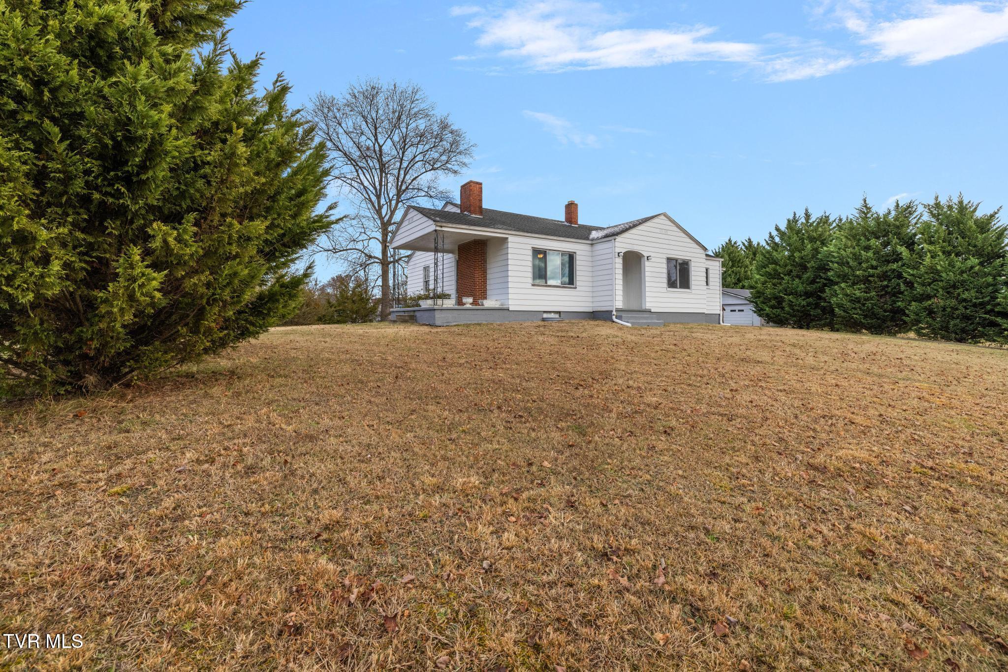 144 Allison Road Piney Flats, TN 37686 - Photo 5 of 55 IMG_7659