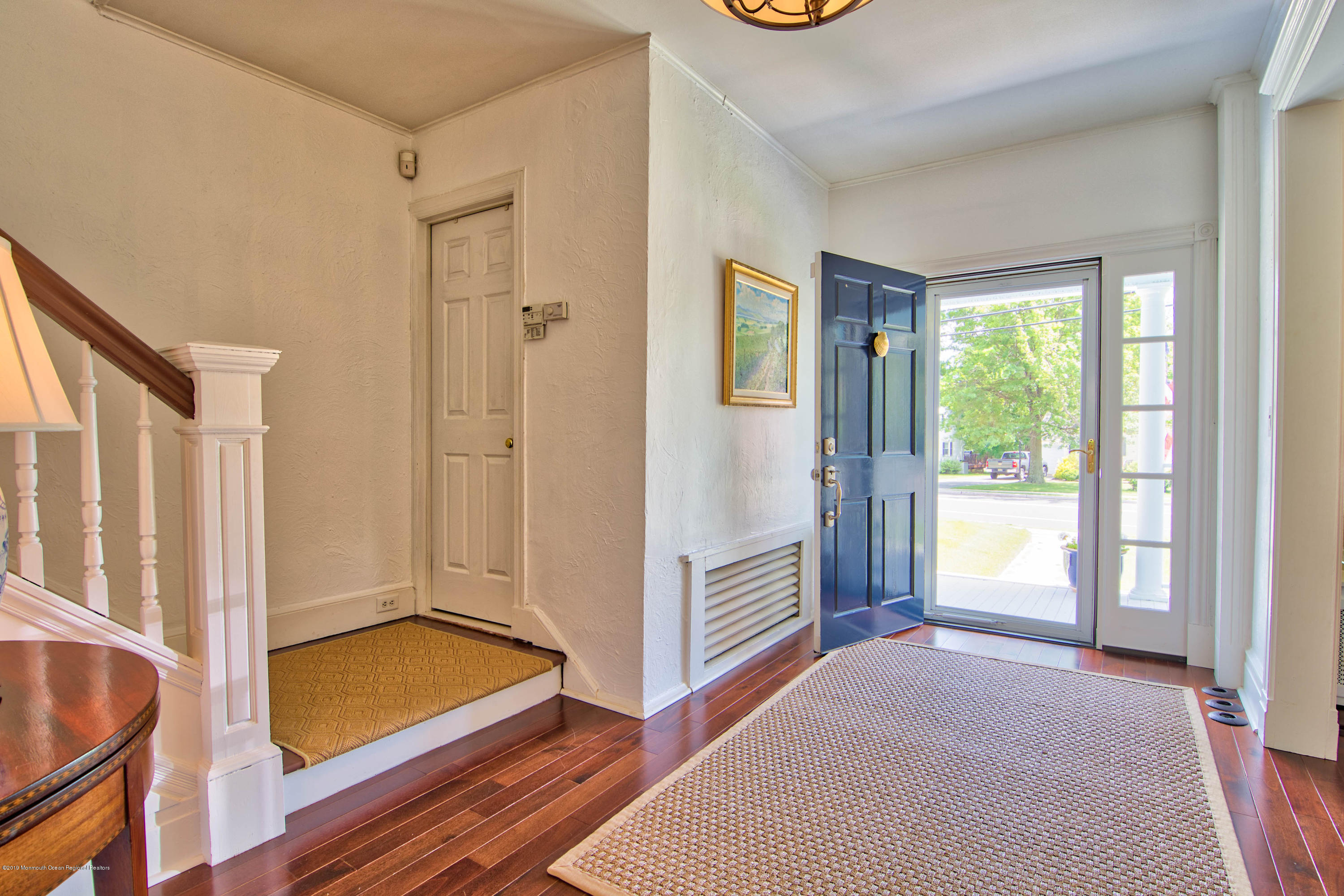 52 Ridge Road Rumson, NJ 07760 - Photo 4 of 34 Entry foyer