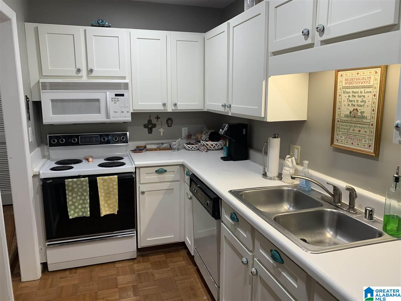 479 Raleigh Avenue Birmingham, AL 35209 - Photo 10 of 12