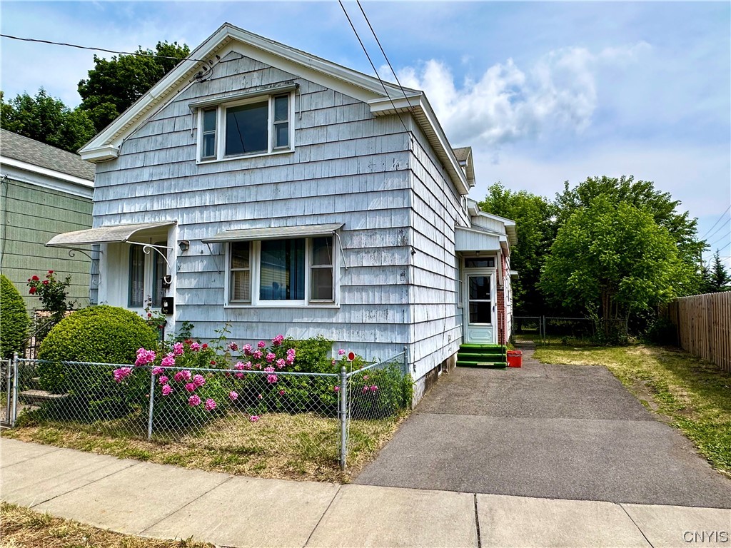 606 Spring Street Utica, NY 13502 - Photo 1 of 1