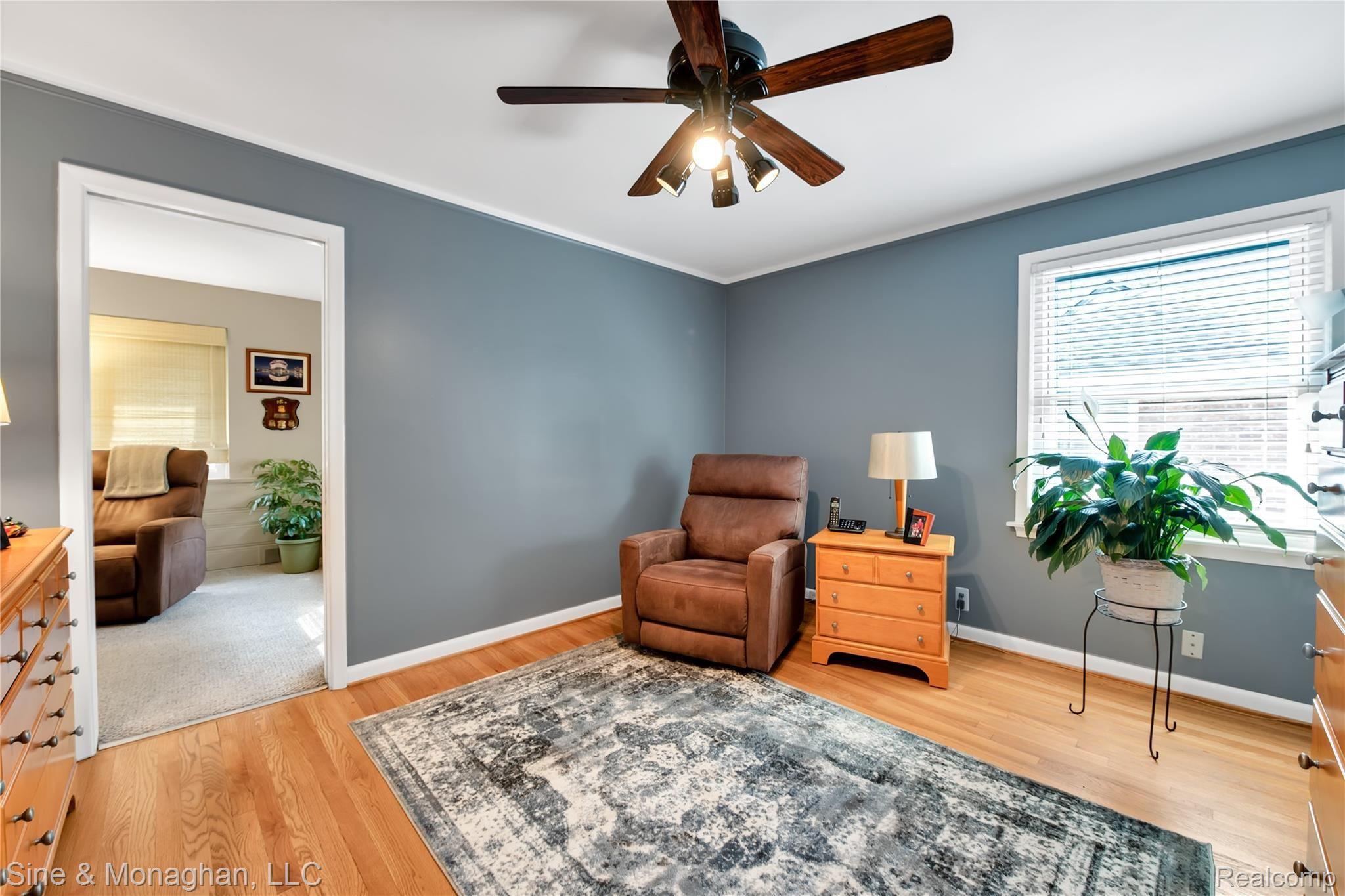 954 Harcourt Road Grosse Pointe, MI 48230 - Photo 28 of 46 956 Harcourt - HD Drone Photography-36.jpg