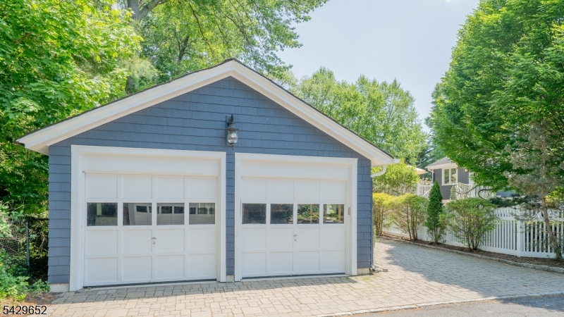15 Brunswick Road Montclair, NJ 07042 - Photo 48 of 50