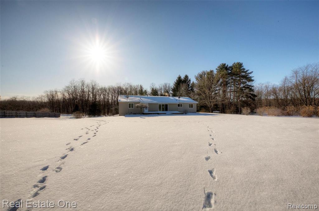 21500 Wasson Road Howell, MI 48843 - Photo 43 of 44