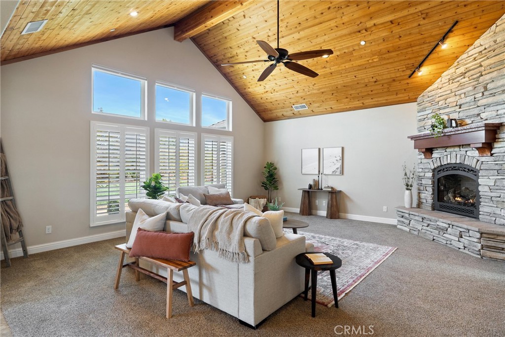 3882 Spyglass Road Chico, CA 95973 - Photo 14 of 71 Living Room