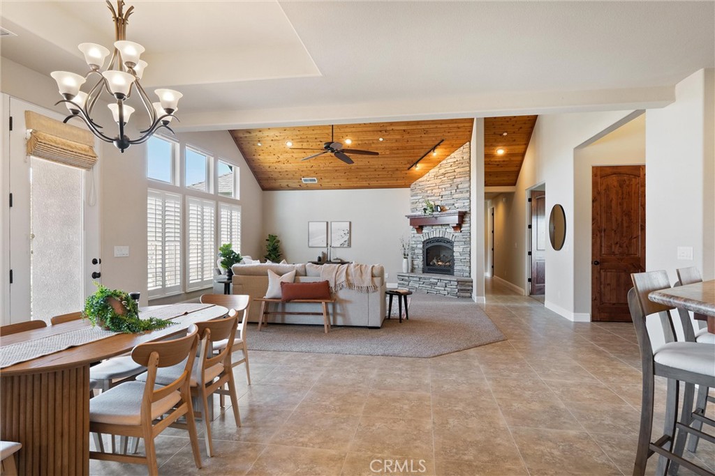 3882 Spyglass Road Chico, CA 95973 - Photo 22 of 71 Dining Area on left