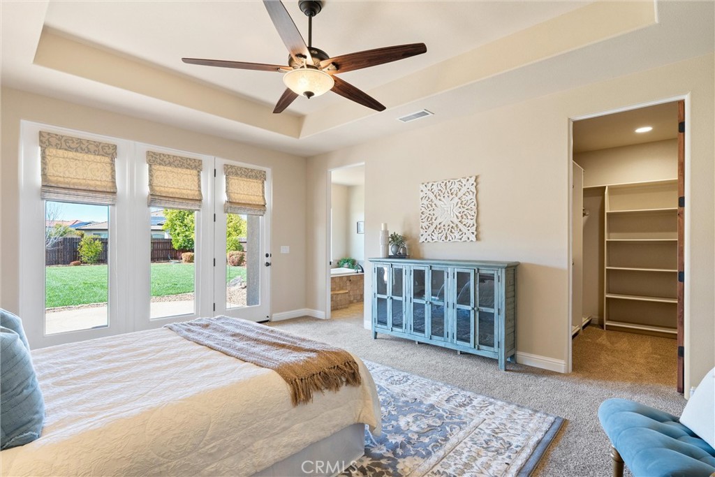 3882 Spyglass Road Chico, CA 95973 - Photo 43 of 71 Master bedroom with doors exiting to covered patio