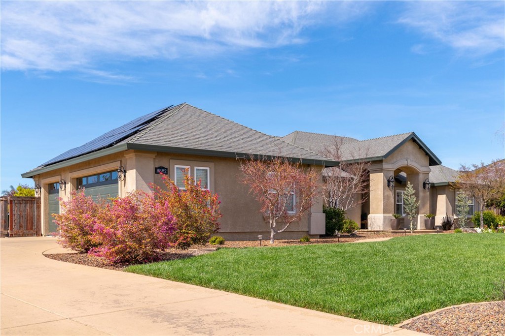 3882 Spyglass Road Chico, CA 95973 - Photo 7 of 71 Side View, 3 car garages on the left