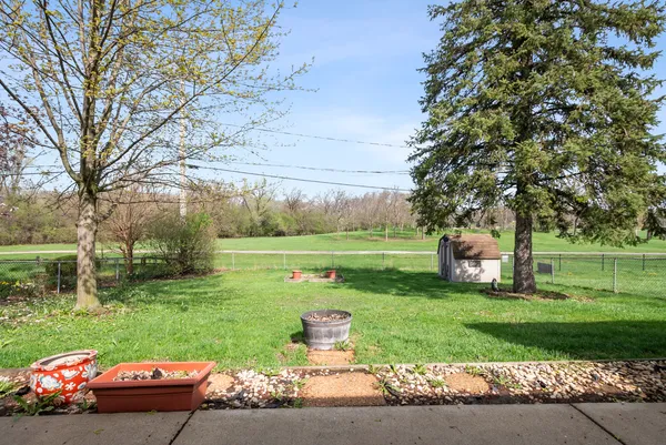$355,000 | 10252 Huntington Court, Orland Park, IL 60462