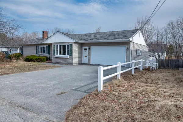 $335,000 | 24 Highland Avenue, Lewiston, ME 04240