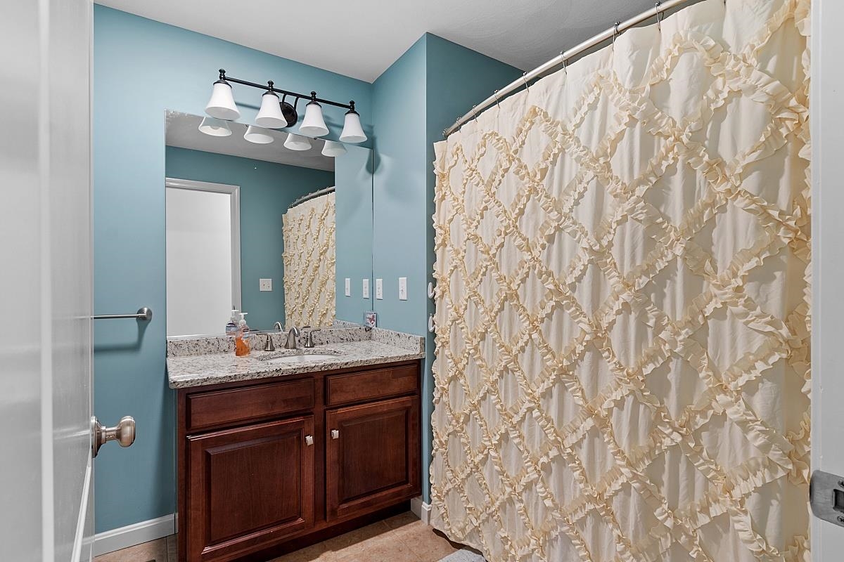 16 Johnson Street Windham, NH 03087 - Photo 15 of 40
