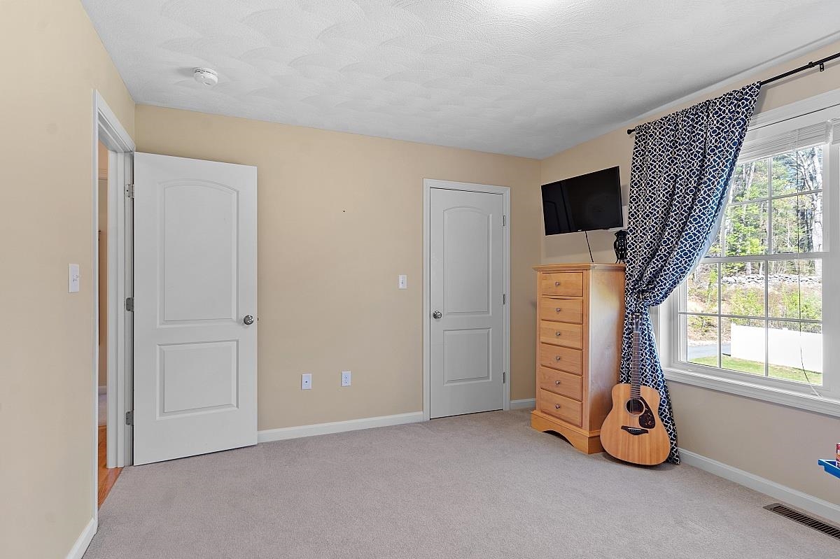 16 Johnson Street Windham, NH 03087 - Photo 23 of 40