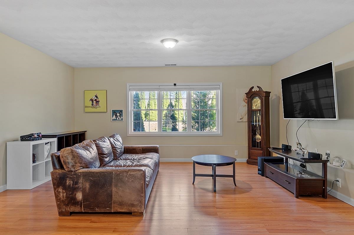 16 Johnson Street Windham, NH 03087 - Photo 24 of 40