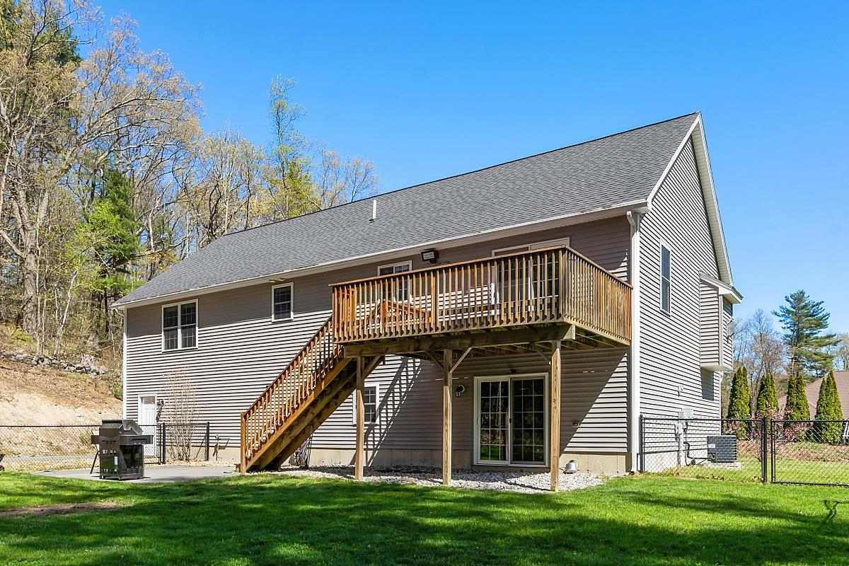 16 Johnson Street Windham, NH 03087 - Photo 29 of 40