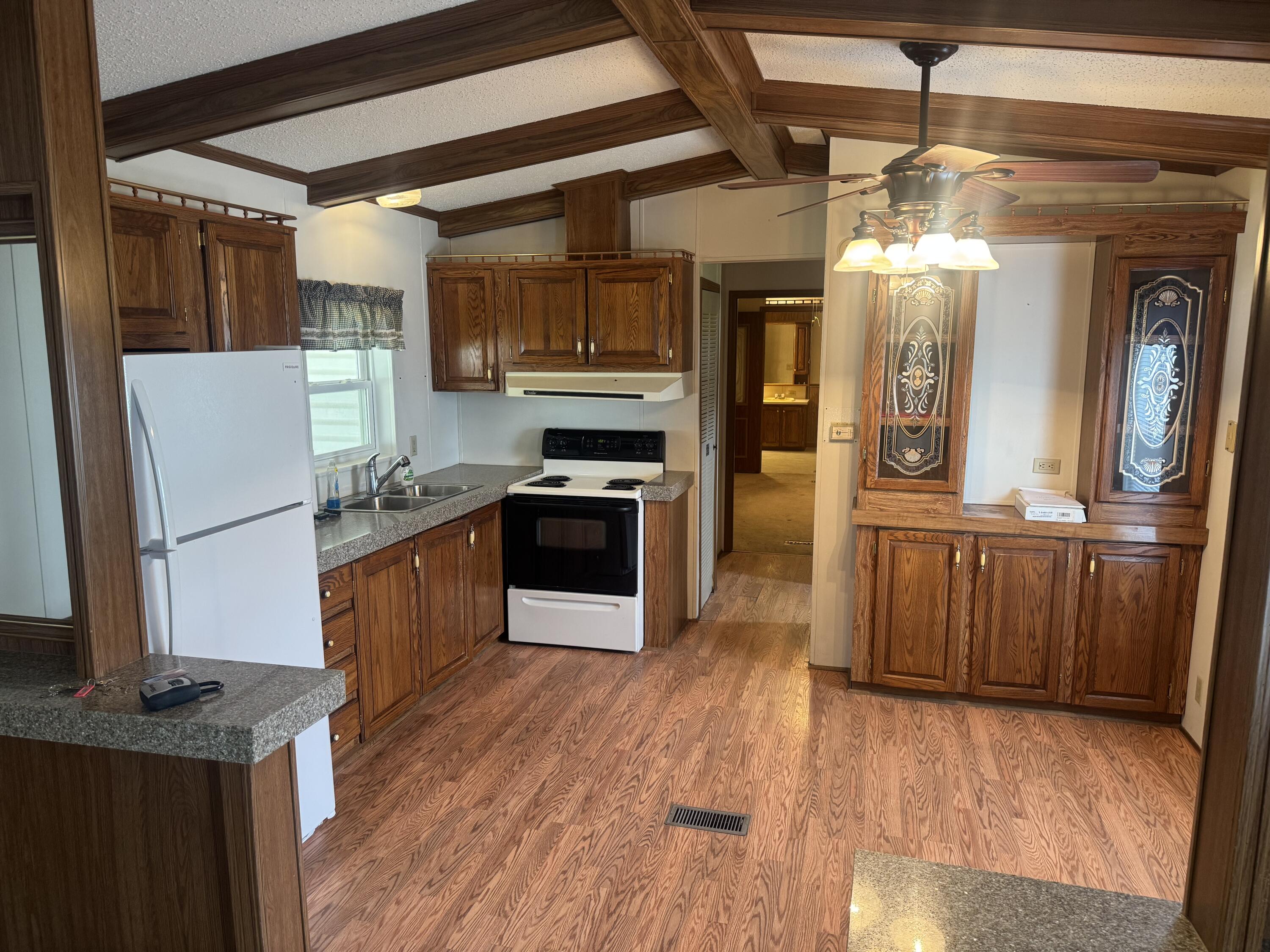 71 Sunset Drive Springfield, OH 45504 - Photo 8 of 20