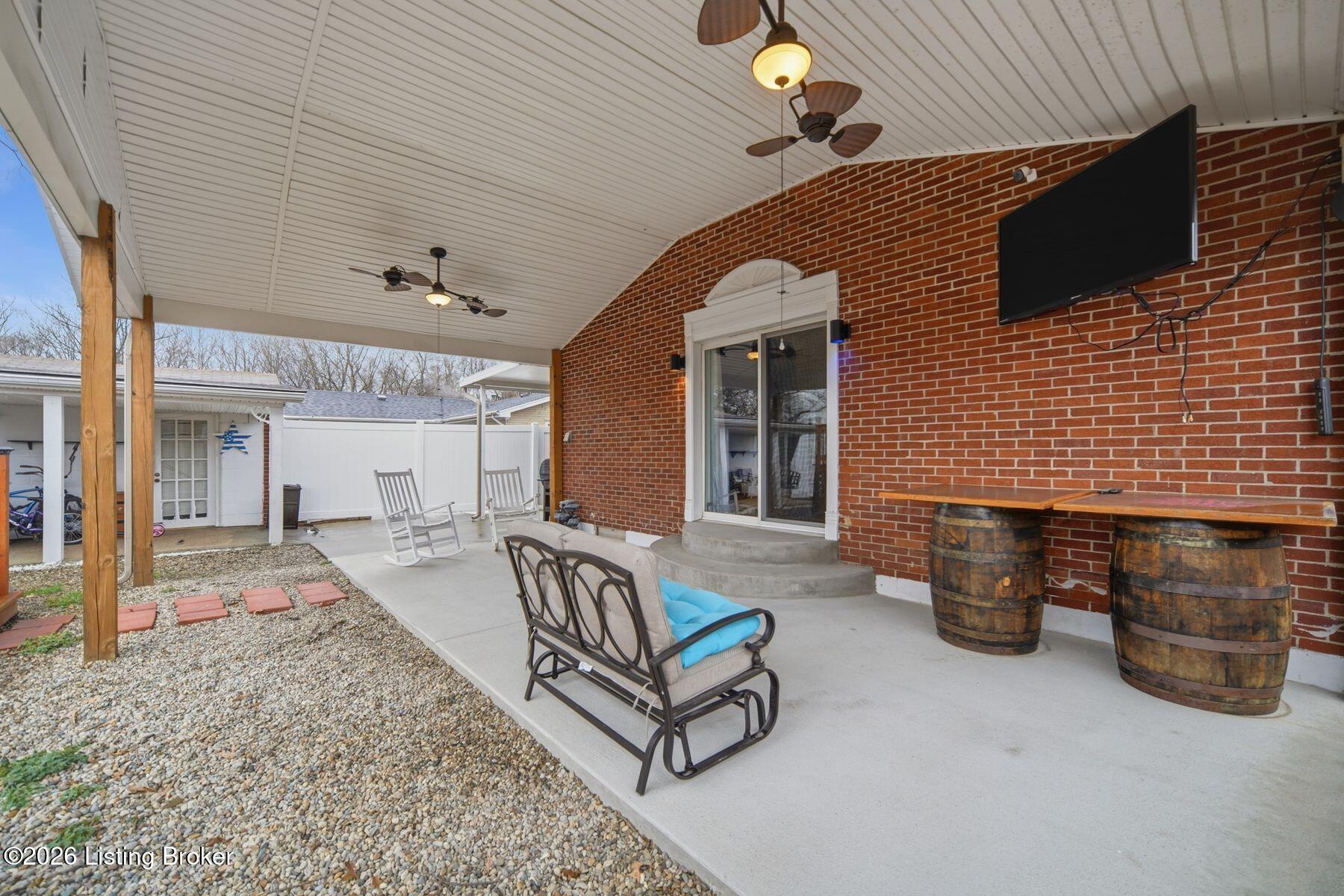4810 Goepper Road Louisville, KY 40258 - Photo 47 of 88 photo_online_045