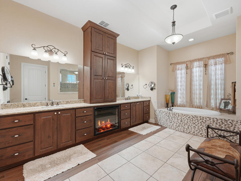 228 Lucky Ridge Bandera, TX 78003 - Photo 56 of 74 Gallery Image 56