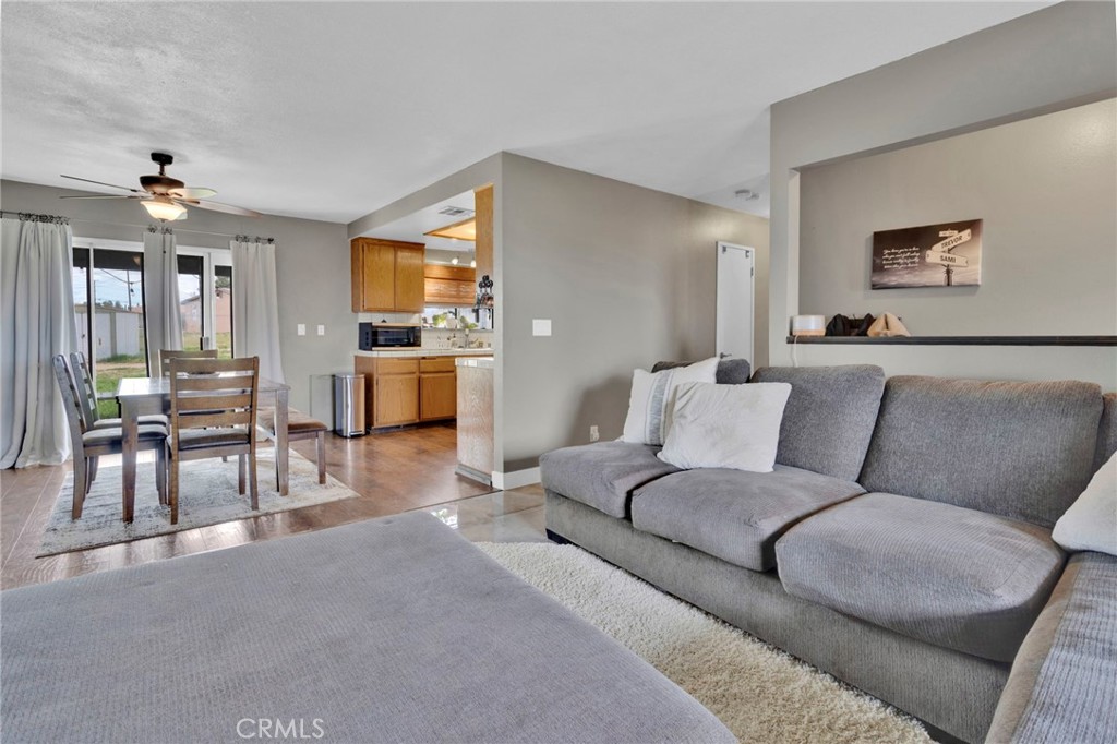 17979 Chestnut Street Hesperia, CA 92345 - Photo 10 of 41