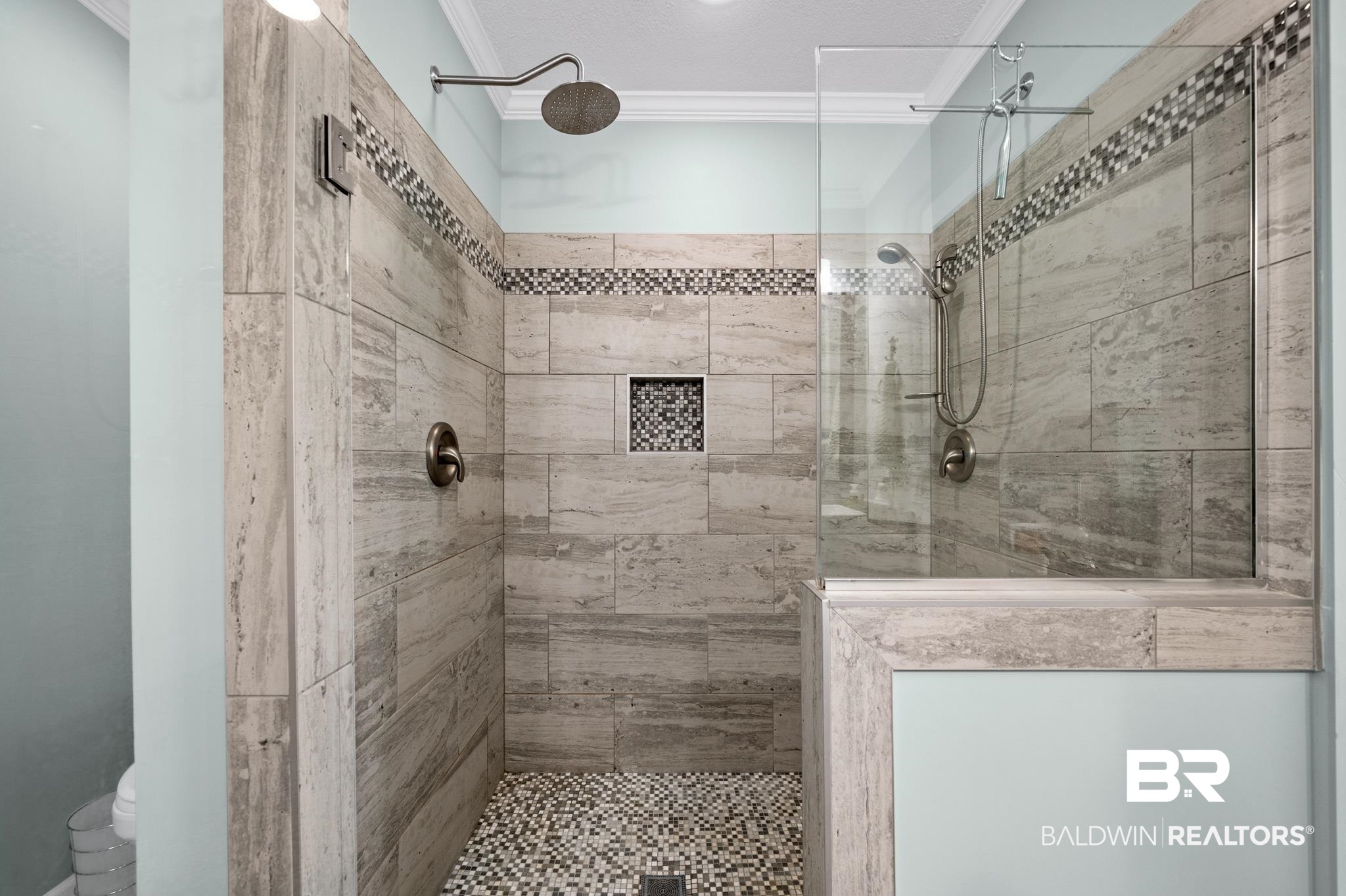 2400 Choctaw Road Gulf Shores, AL 36542 - Photo 18 of 23 Primary Shower
