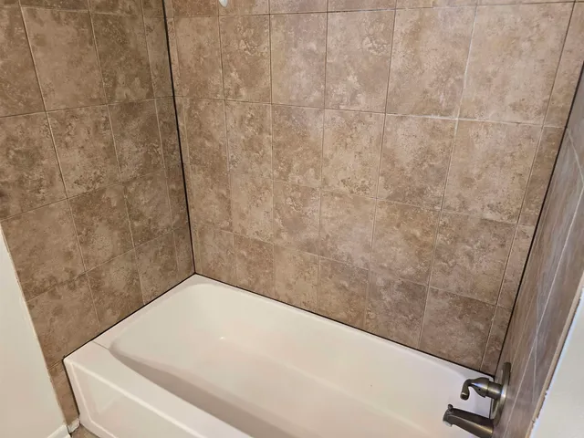 $230,000 | 2924 Cascade Drive, Rockford, IL 61109