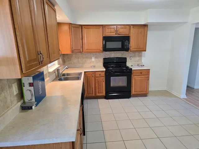 $230,000 | 2924 Cascade Drive, Rockford, IL 61109