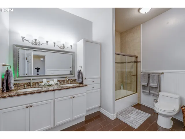 $950,000 | 74040 Lindberg Road, Rainier, OR 97048