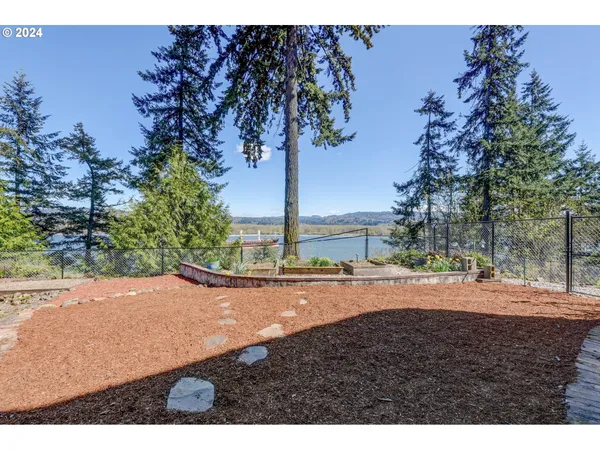 $950,000 | 74040 Lindberg Road, Rainier, OR 97048