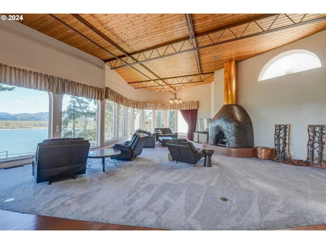 $950,000 | 74040 Lindberg Road, Rainier, OR 97048