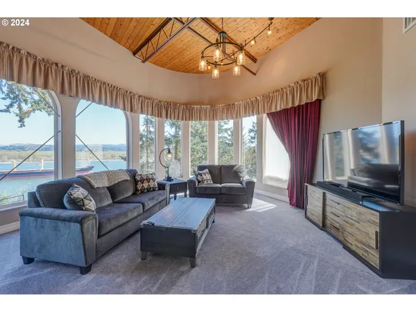 $950,000 | 74040 Lindberg Road, Rainier, OR 97048