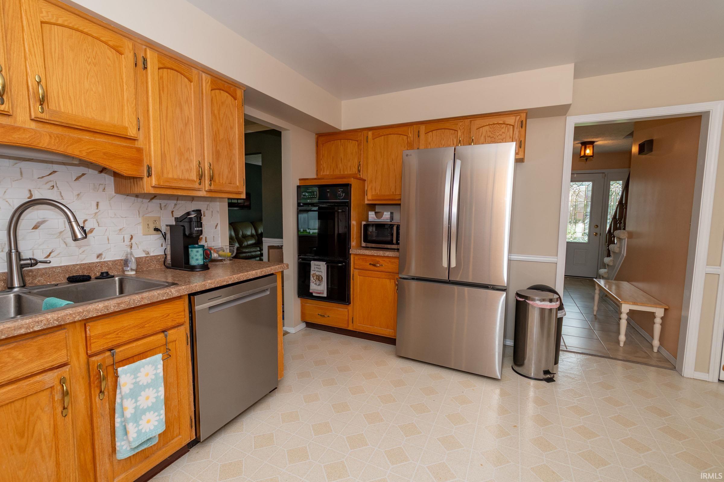16300 Hamilton Street Granger, IN 46530 - Photo 8 of 35