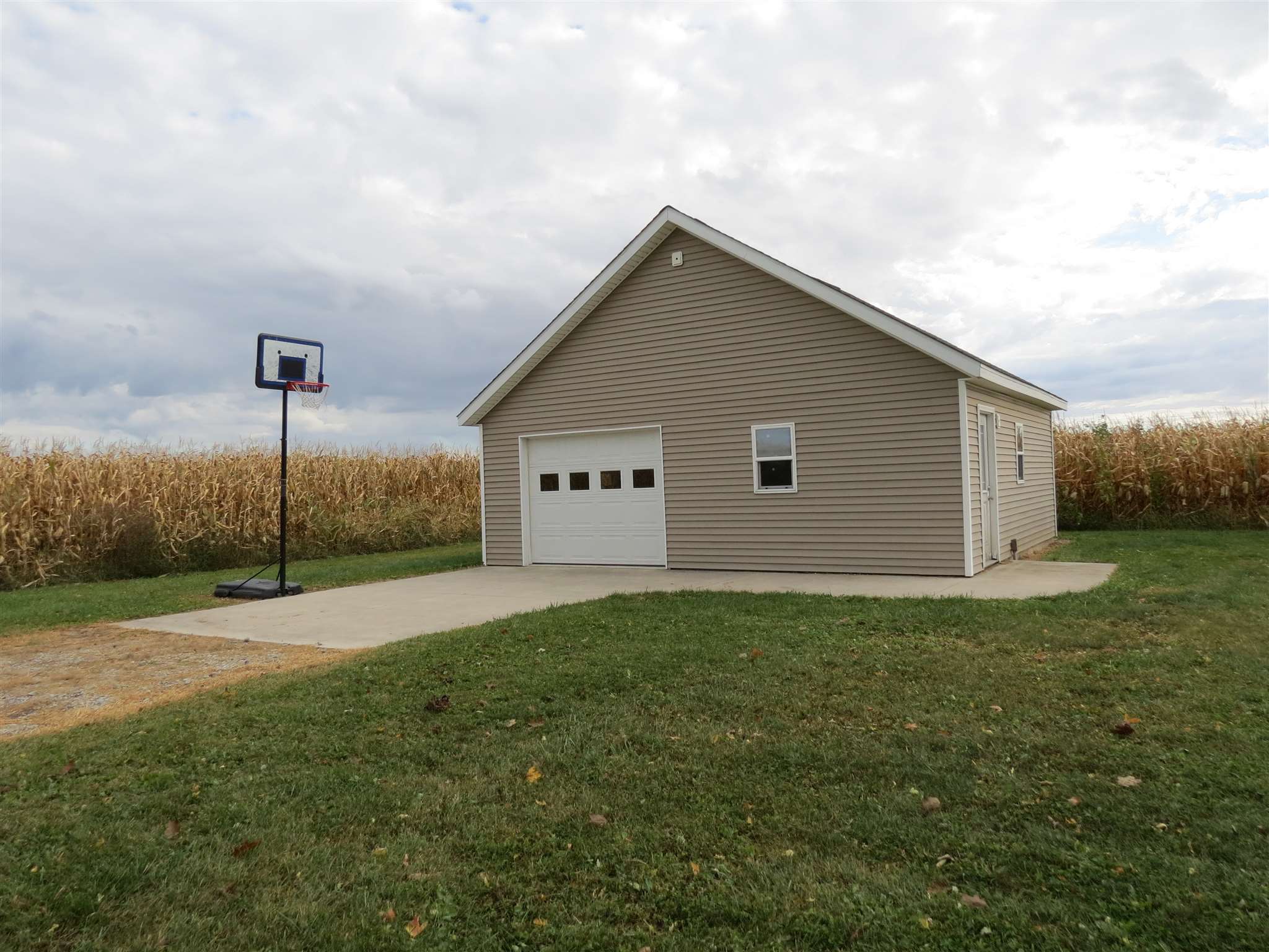 6125 Franke Road Fort Wayne, IN 46816 - Photo 34 of 36