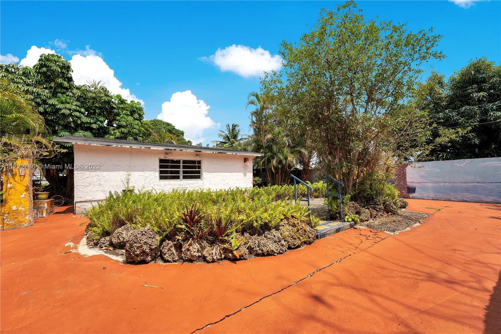 830 East 18th Street Hialeah, FL 33013 - Photo 30 of 37 a view of a backyard