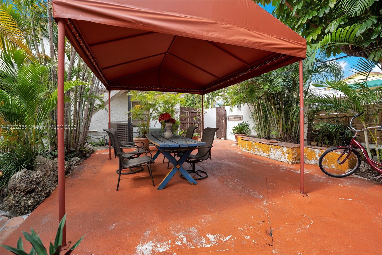 830 East 18th Street Hialeah, FL 33013 - Photo 34 of 37 a view of outdoor space with chairs