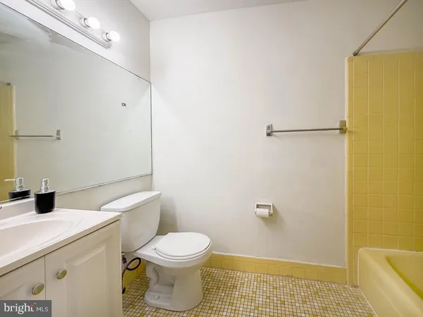 $198,900 | 3850 Woodhaven Road, Unit 901, Philadelphia, PA 19154
