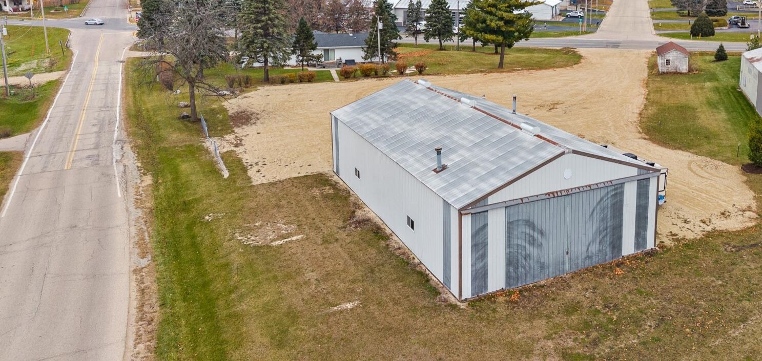 1015 East High Street Milton, WI 53563 - Photo 5 of 27