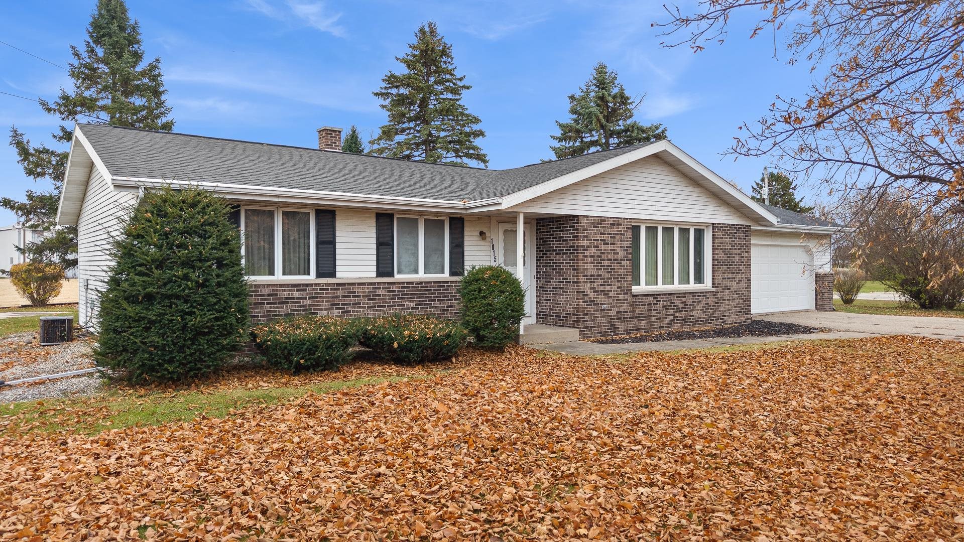 1015 East High Street Milton, WI 53563 - Photo 6 of 27