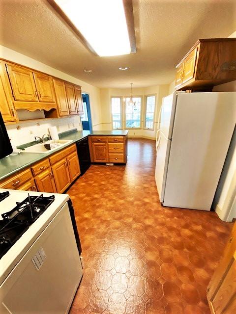 63 Upper Meadows Road Sparta, TN 38583 - Photo 7 of 17 Kitchen 2
