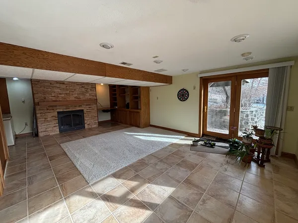 $299,500 | 61 West Timberline Drive, Blue Grass, IA 52726