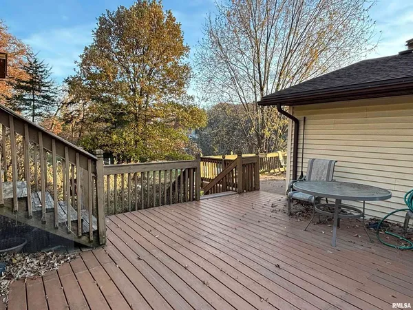 $299,500 | 61 West Timberline Drive, Blue Grass, IA 52726